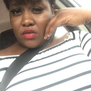 Meet your Posher, Monique